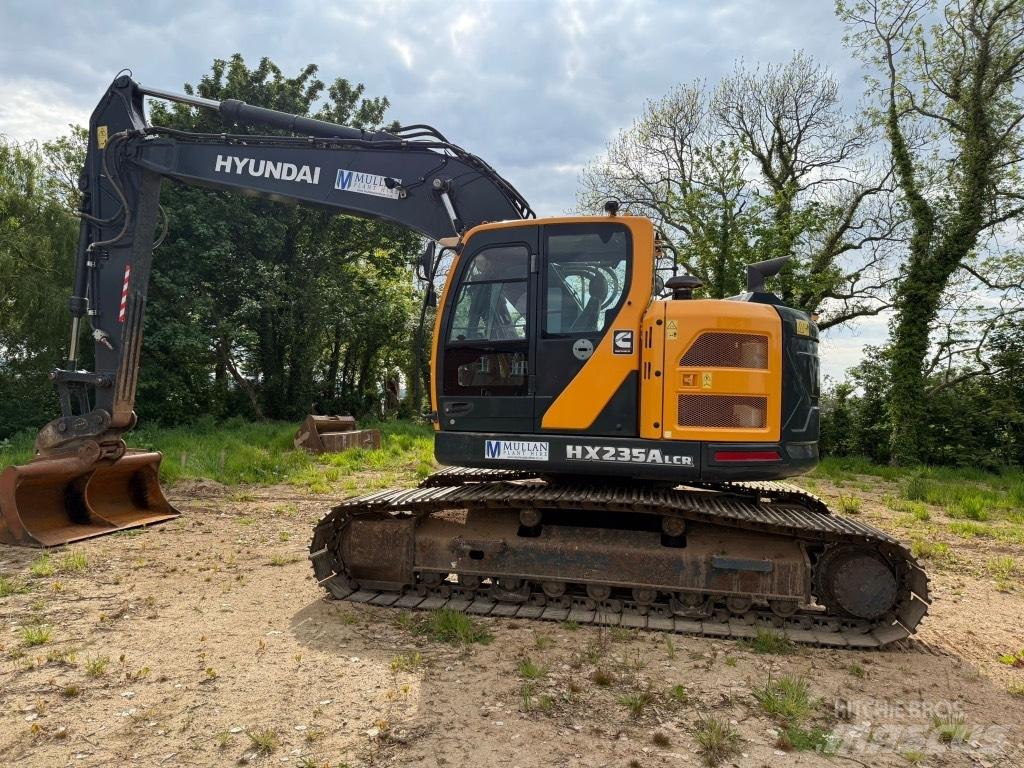 Hyundai HX235 A LCR 履带挖掘机
