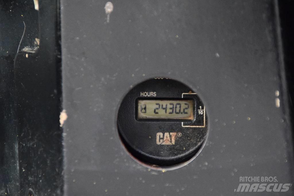 CAT 305E 2CR 小型挖掘机