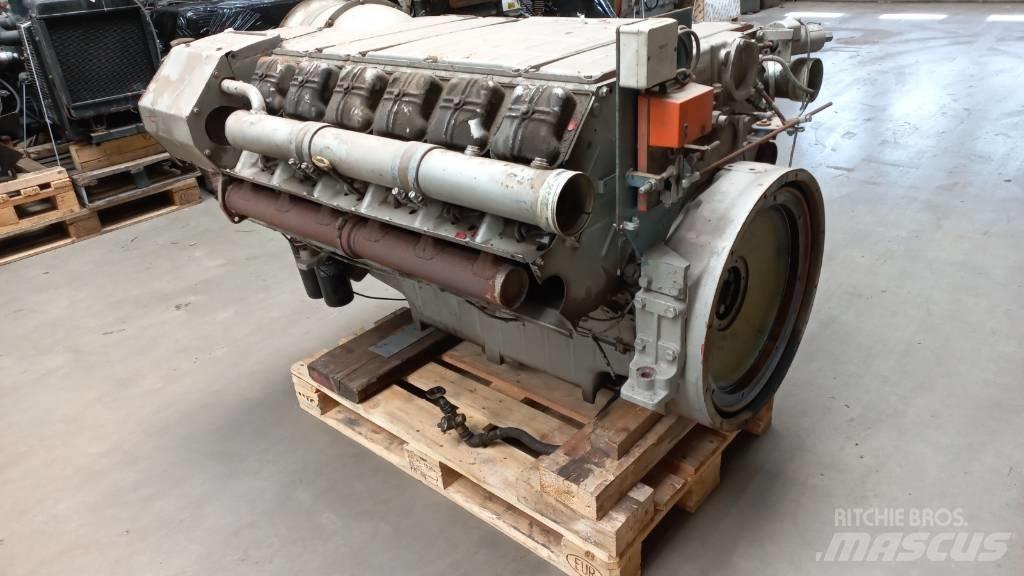Deutz F12L413 发动机