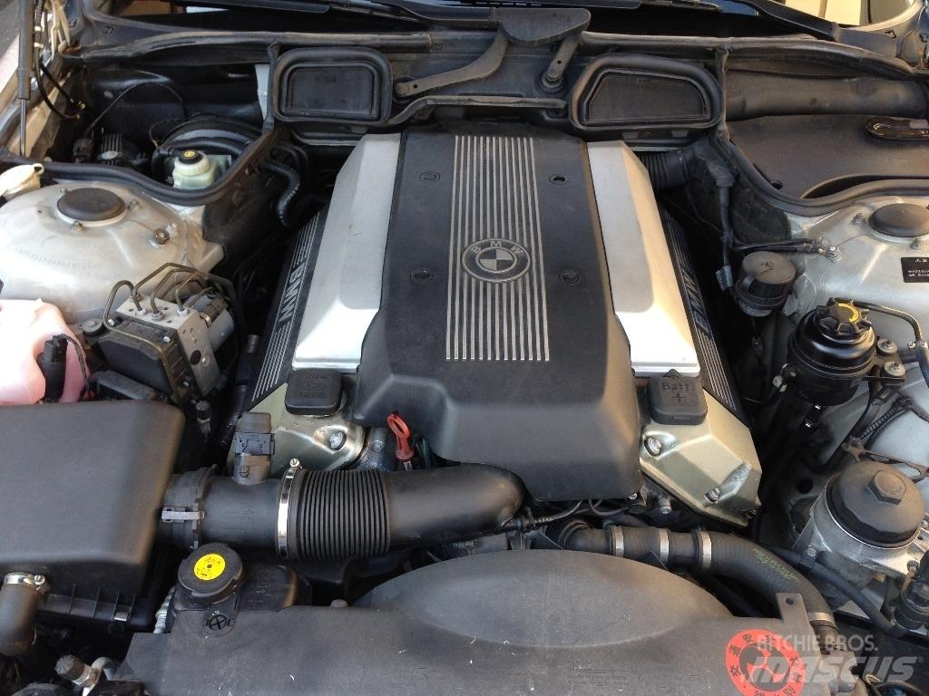 BMW GH-GG35 汽车