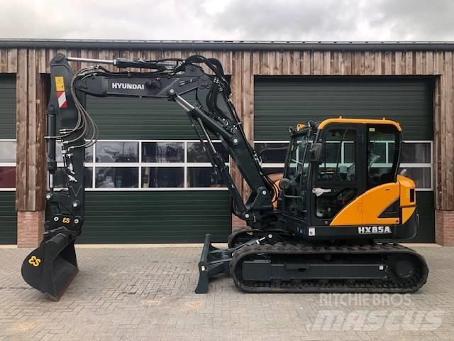 Hyundai HX 85 A 中型挖掘机