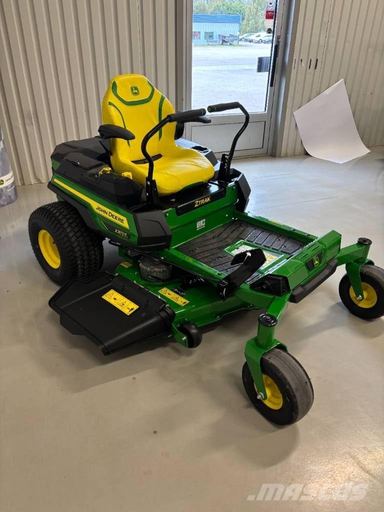 John Deere Z370R 骑乘式割草机