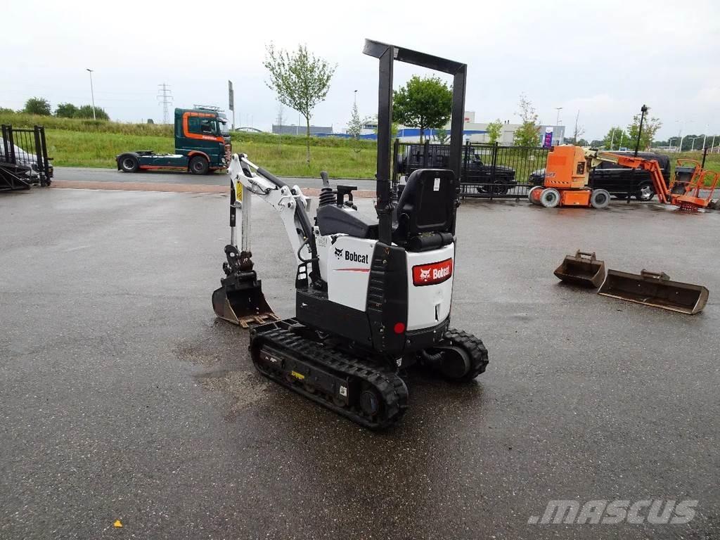 Bobcat E10Z 小型挖掘机