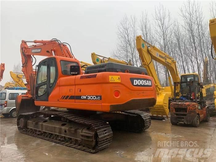 Doosan DX 300 履带挖掘机