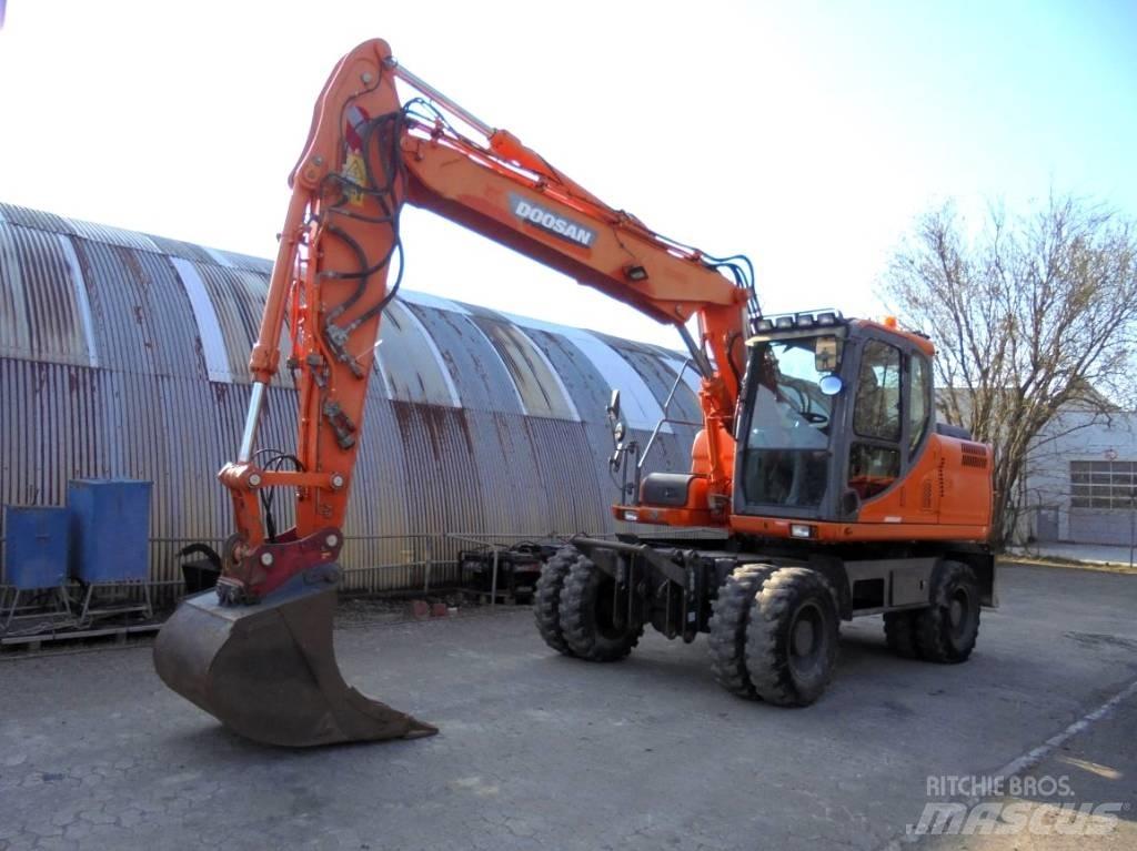 Doosan DX 160 W 轮式挖掘机