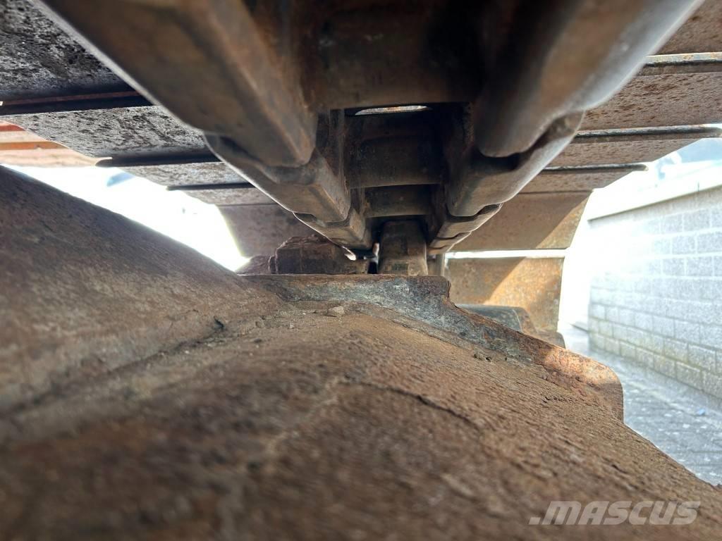 Fiat-Hitachi EX 165 履带挖掘机