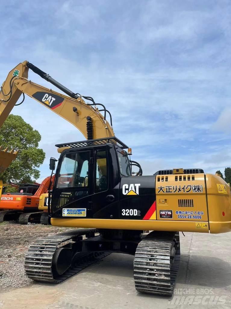 CAT 320 D2 履带挖掘机