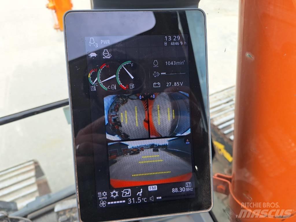 Hitachi ZX130LCN-7 履带挖掘机