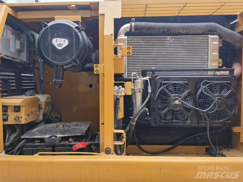 CAT 320 DL 履带挖掘机