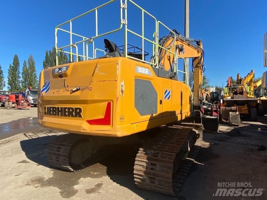 Liebherr R 922 履带挖掘机