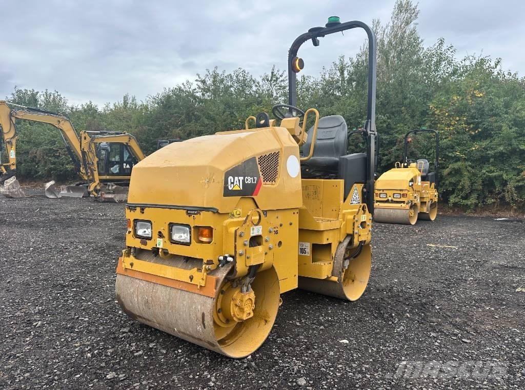 CAT CB 1.7 双轮压路机