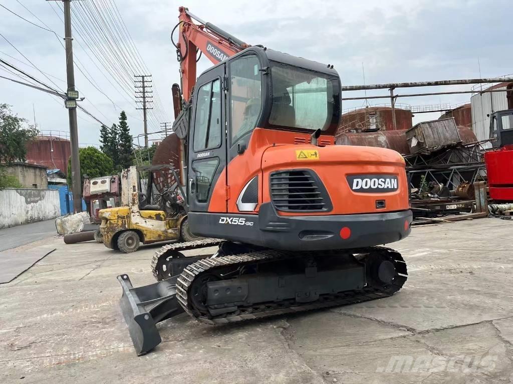 Doosan DX 55 小型挖掘机