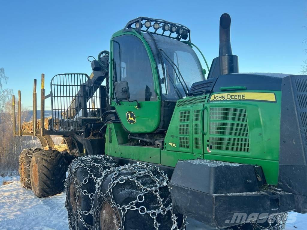 John Deere 1110 G 集运机