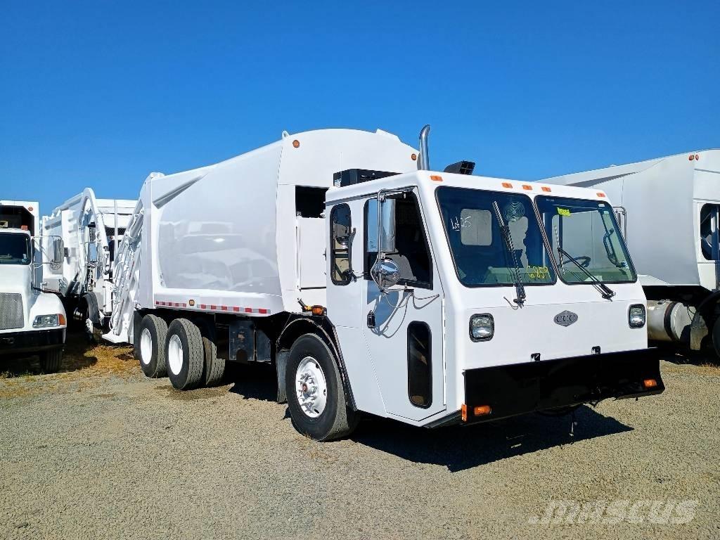  Crane Carrier LE 垃圾车