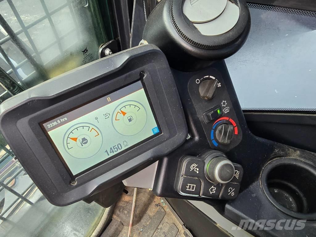 Bobcat E 50 小型挖掘机
