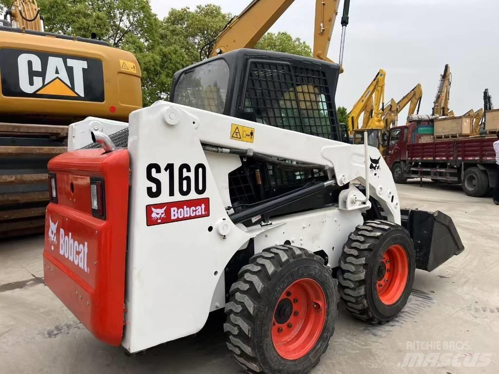 Bobcat S 160 滑移装载机