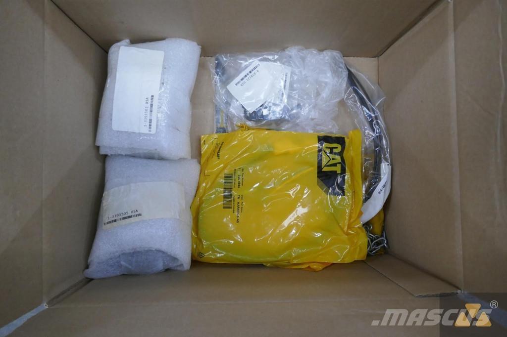 CAT 336-1161 驾驶室与内部