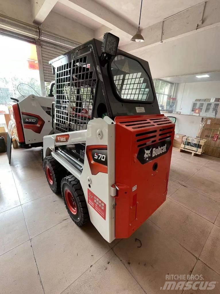 Bobcat S 70 滑移装载机