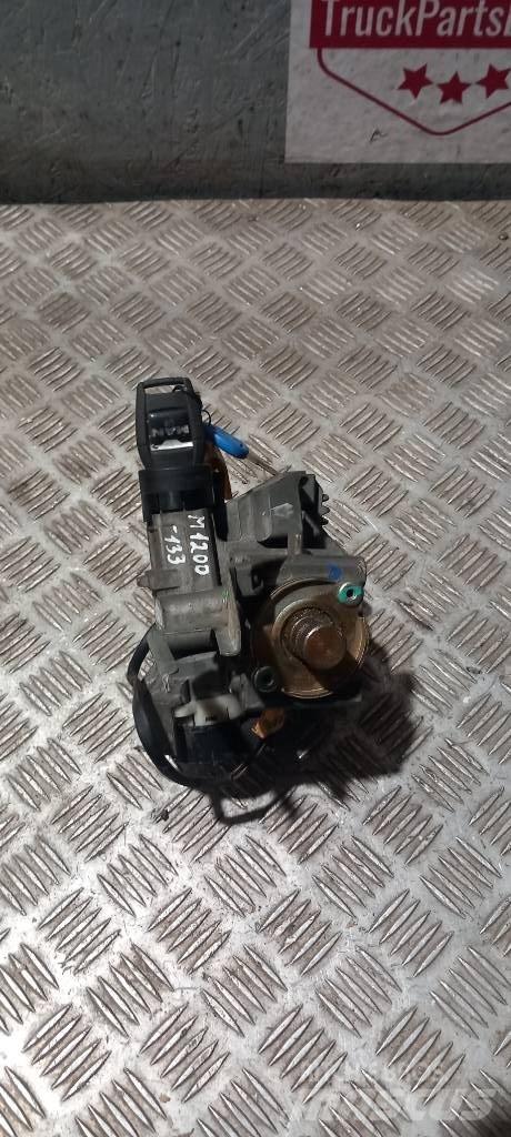 MAN TGA    7360051146 驾驶室与内部