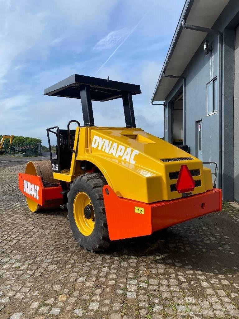 Dynapac CA 152 D 双轮压路机