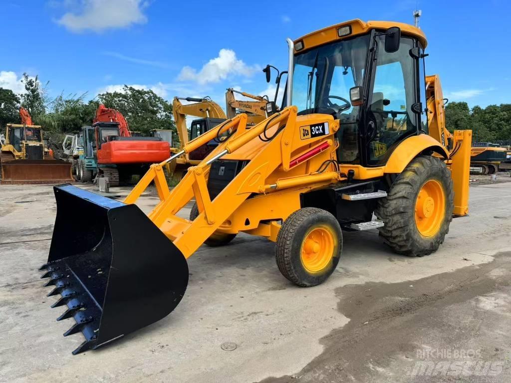JCB 3 CX 反铲装载机