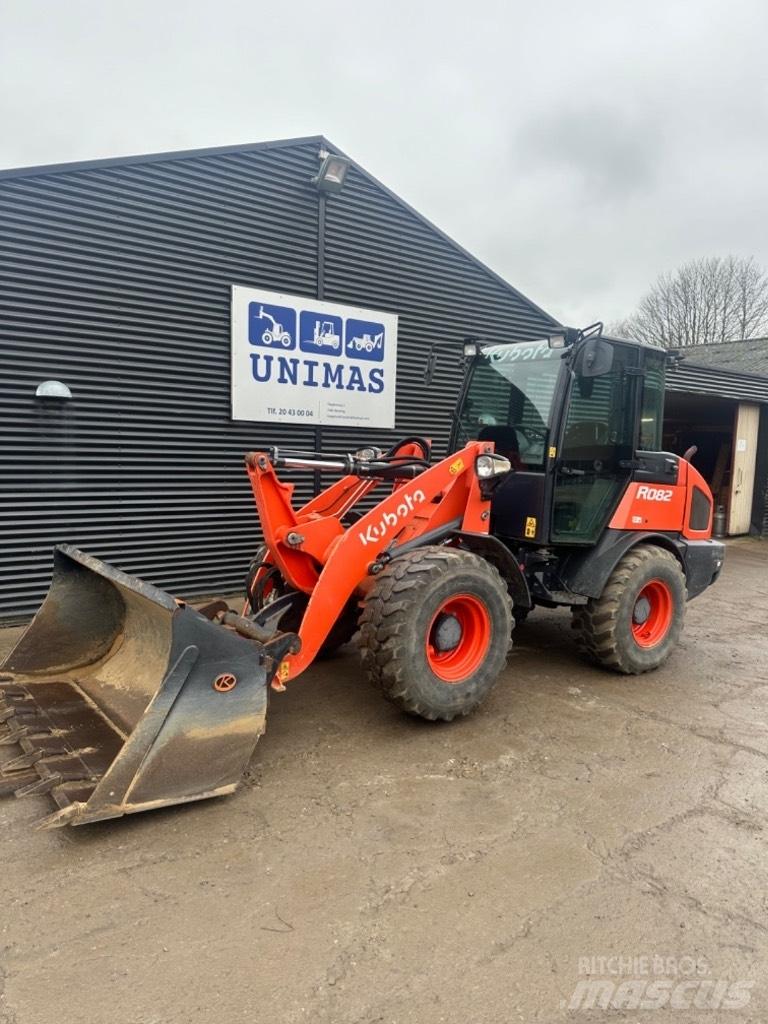 Kubota R 082 轮式装载机