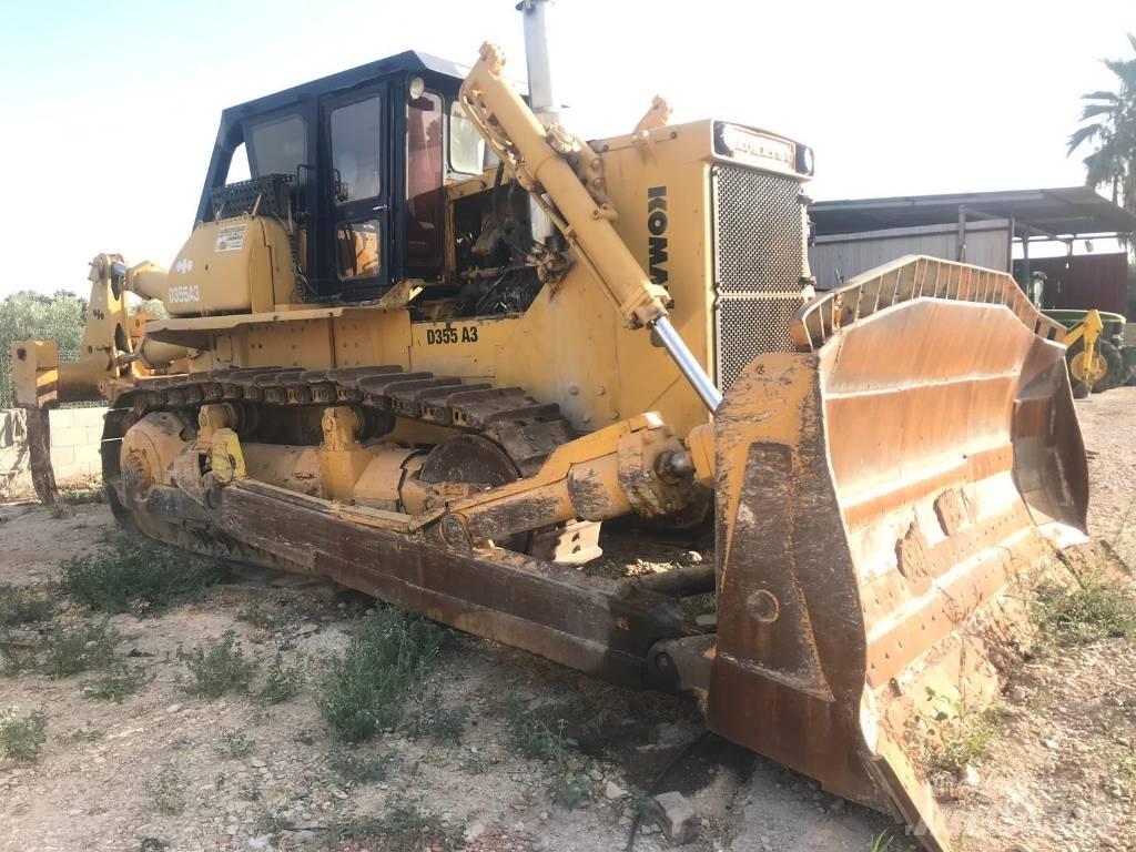 Komatsu D355A-3 履带式推土机