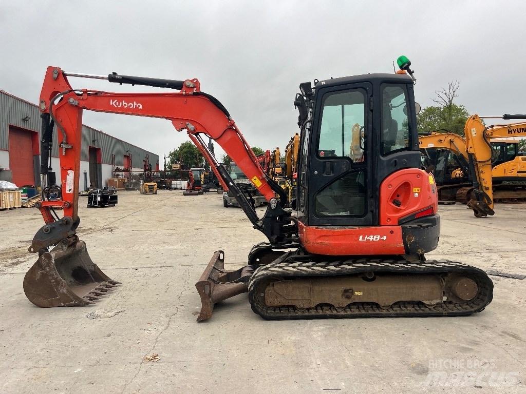 Kubota U 48-4 小型挖掘机