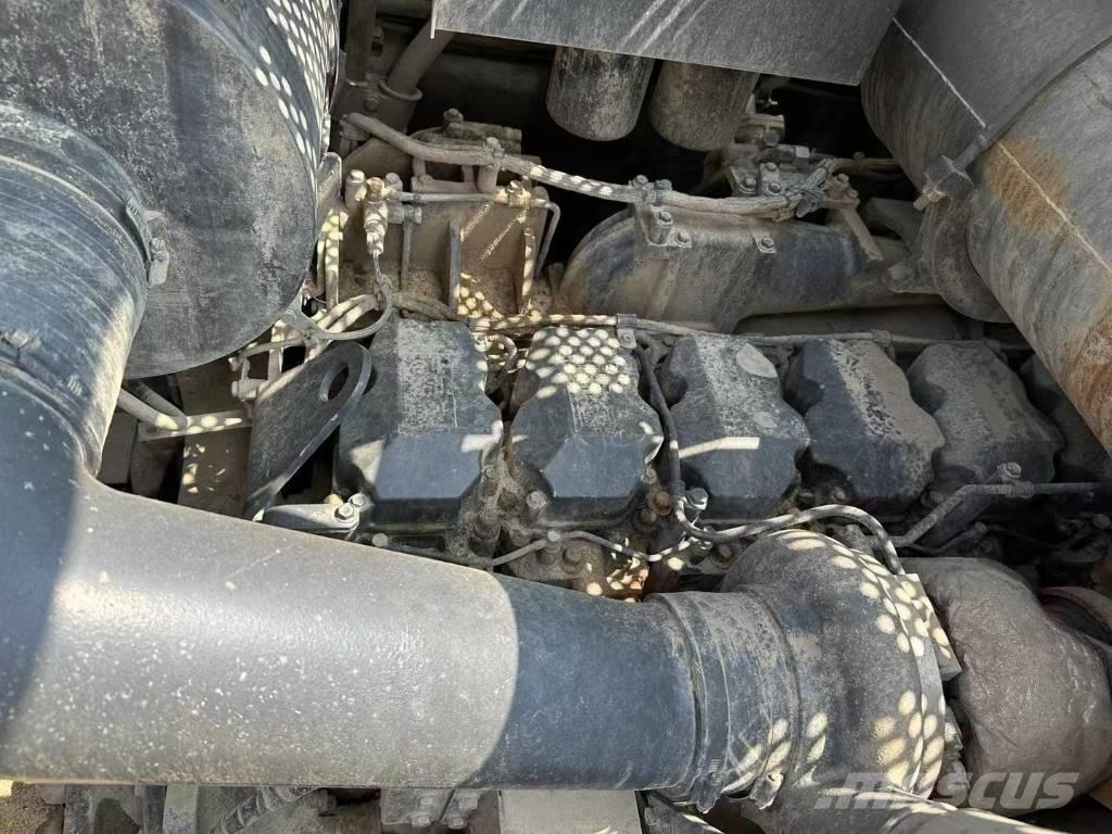 Komatsu PC 850-8 水陆两栖挖掘机