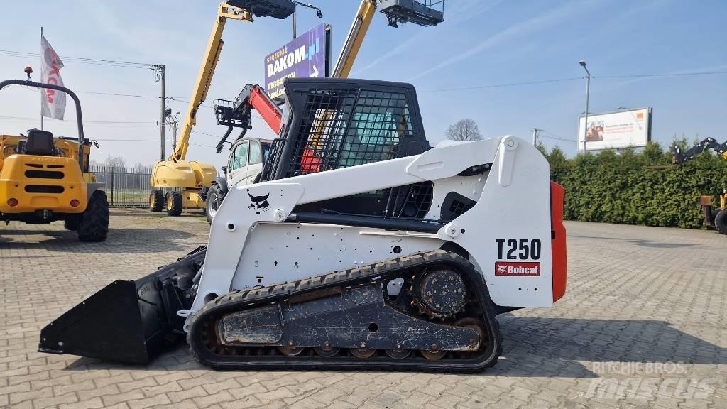 Bobcat T 250 履带式装载机