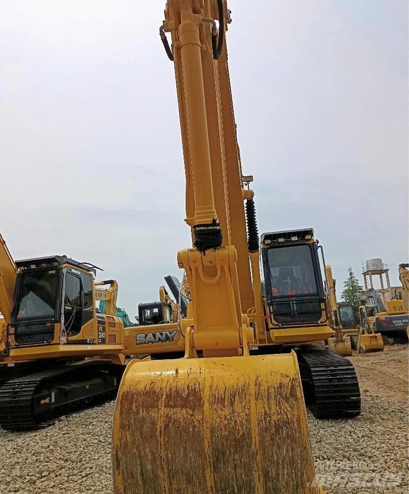 Komatsu PC 210 LC 履带挖掘机