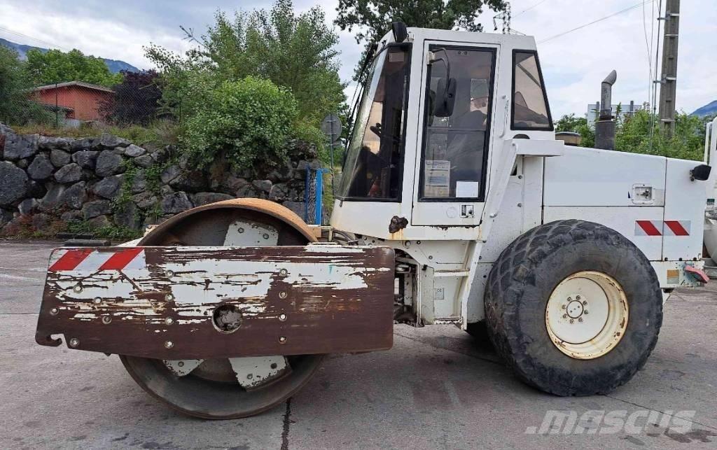 CAT CS583 C 单轮压路机