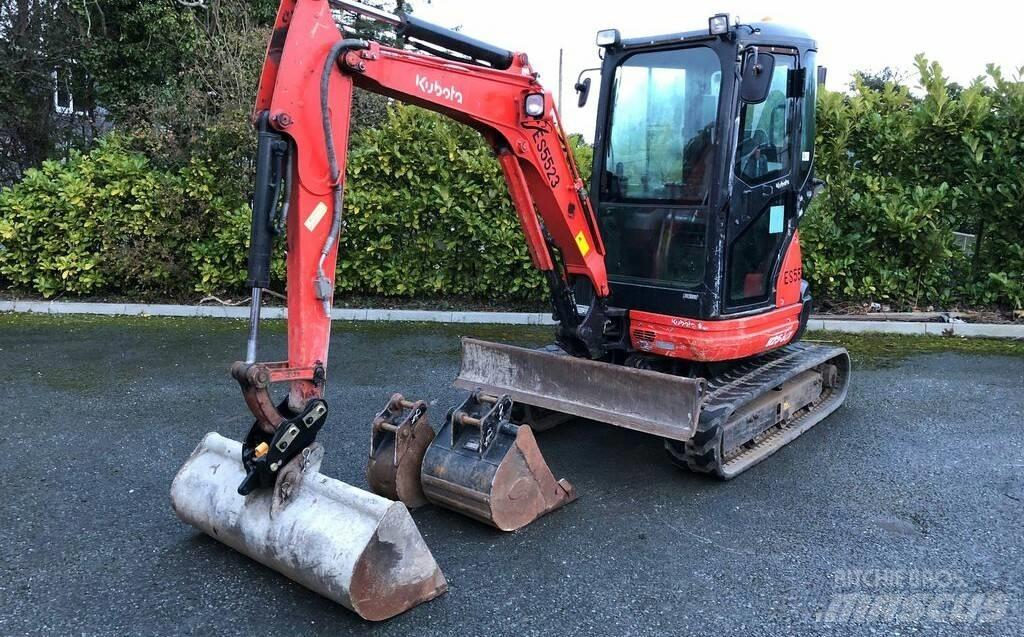 Kubota U 25 小型挖掘机