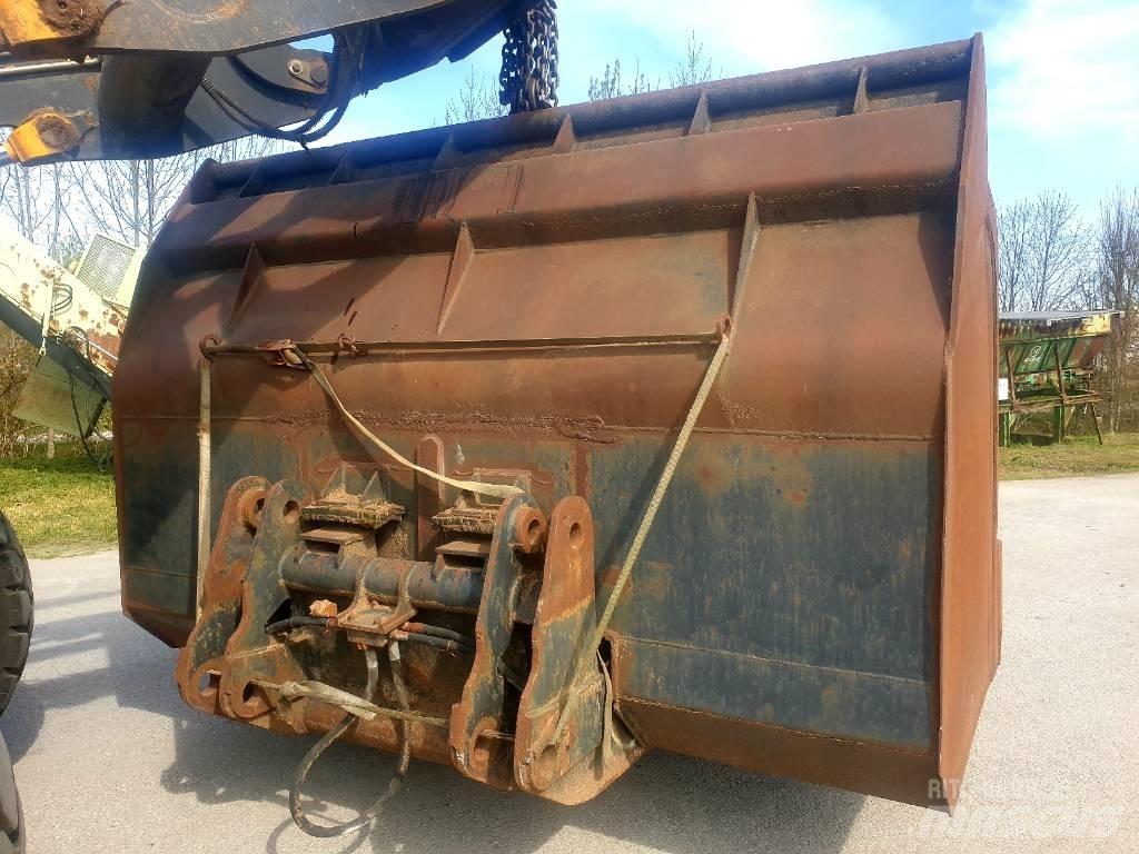  GODET GHD 8M3 挖斗