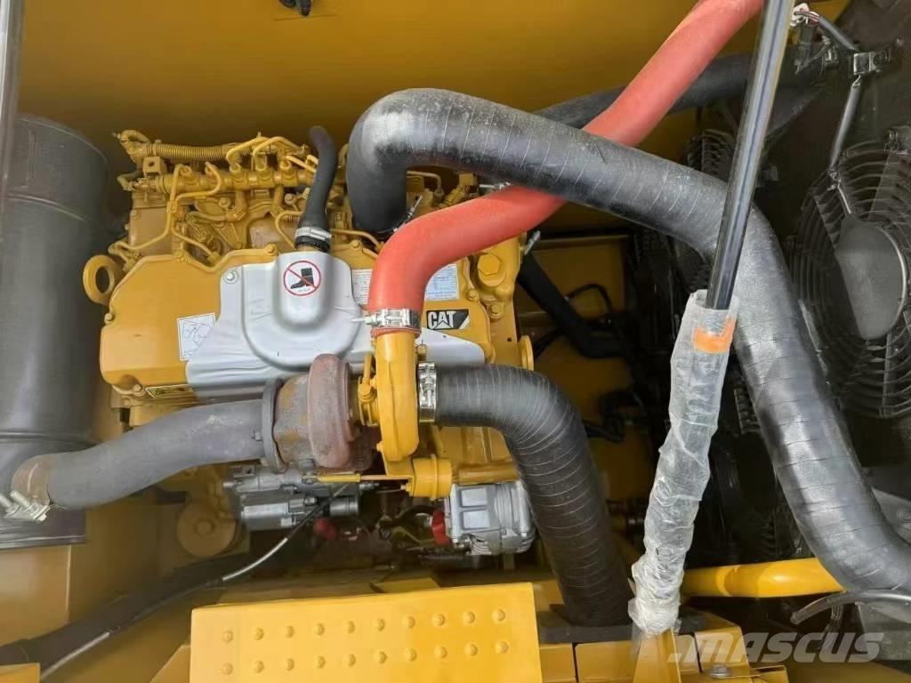 CAT 320GC 履带挖掘机