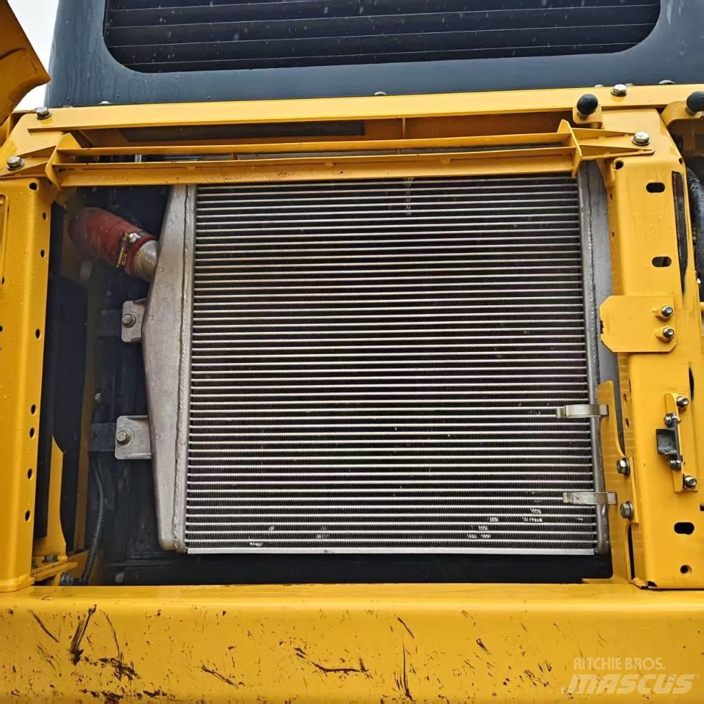 Komatsu PC 400-8 履带挖掘机