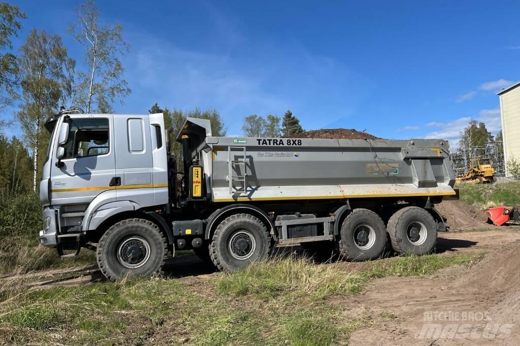 Tatra Tatra T 158/1 自卸式货车