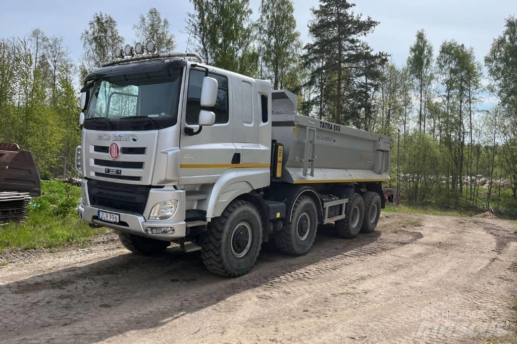 Tatra Tatra T 158/1 自卸式货车