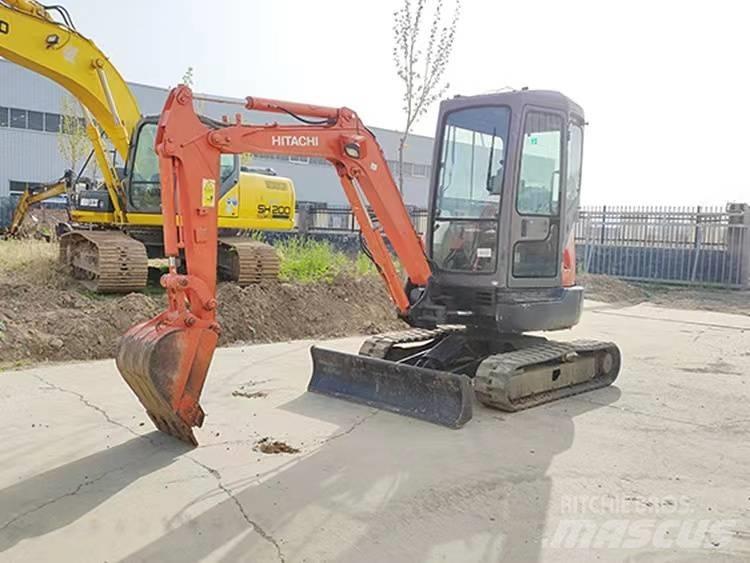 Hitachi ZX 30 小型挖掘机
