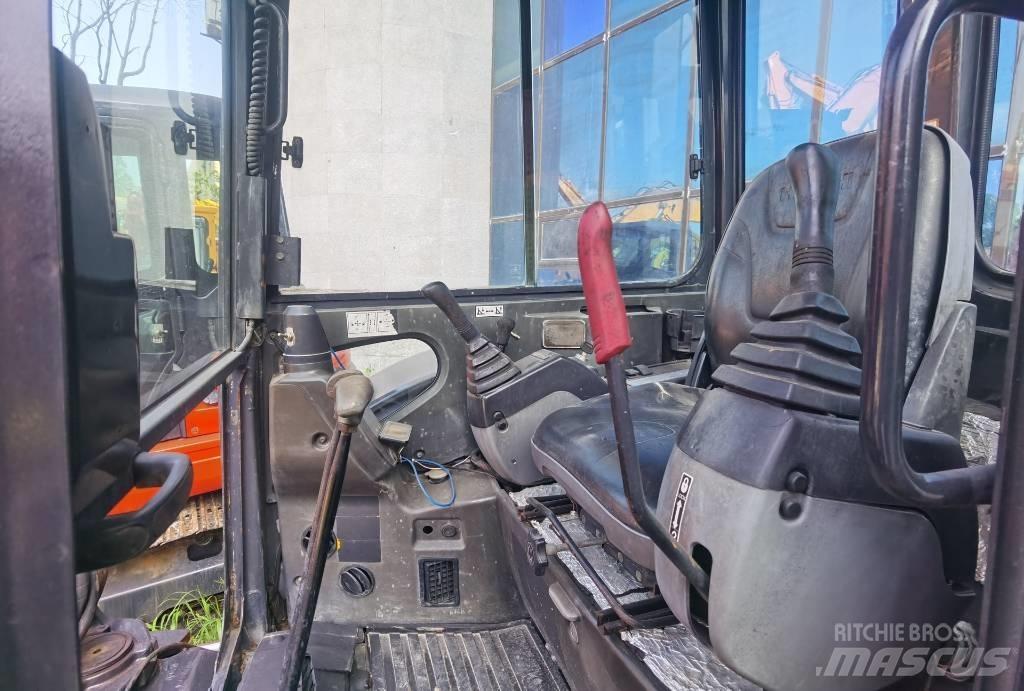 Hitachi ZX 50 U 小型挖掘机
