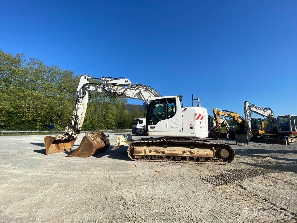 Liebherr R 926 履带挖掘机