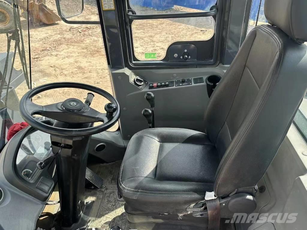 XCMG LW 300 FV 轮式装载机