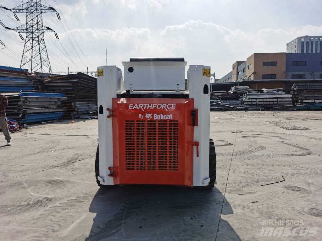 Bobcat S160 滑移装载机