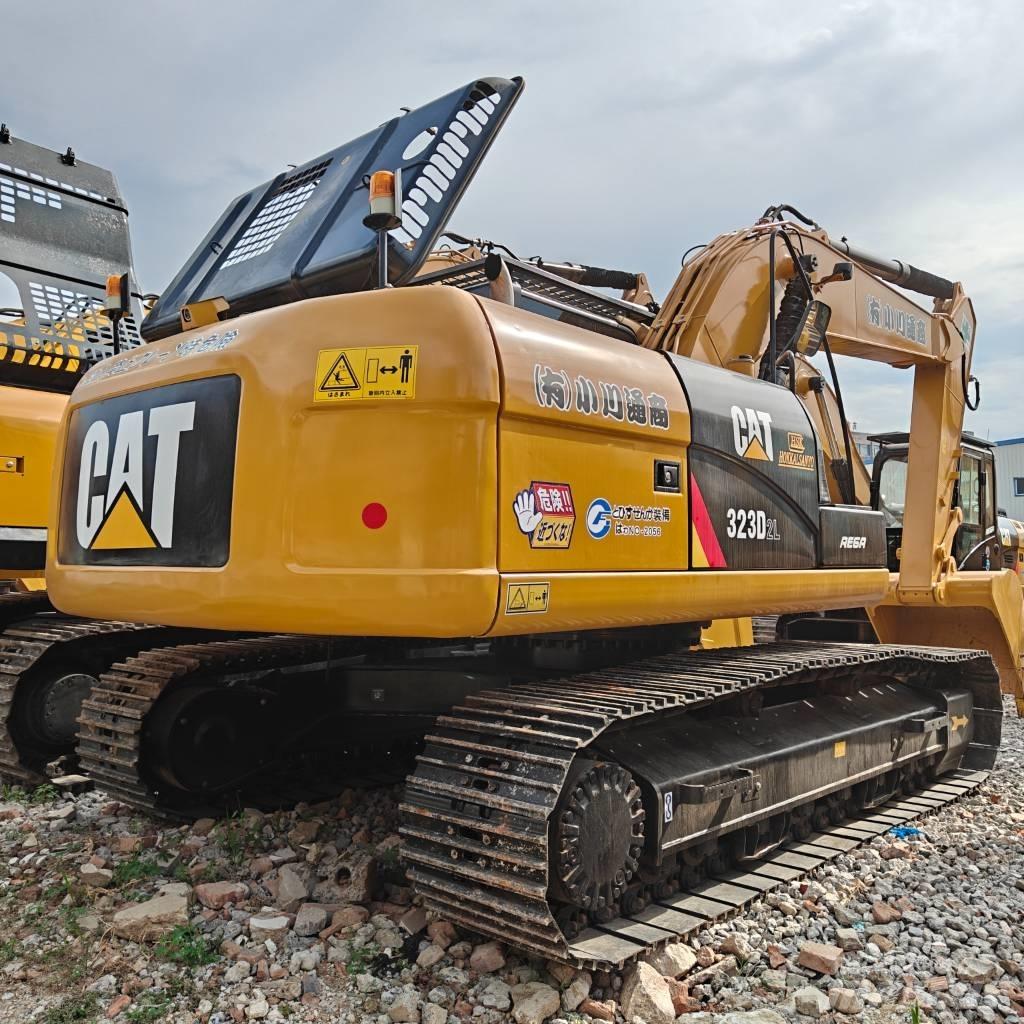 CAT 323 D L 履带挖掘机