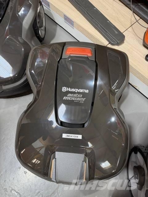 Husqvarna AM310 机器人割草机