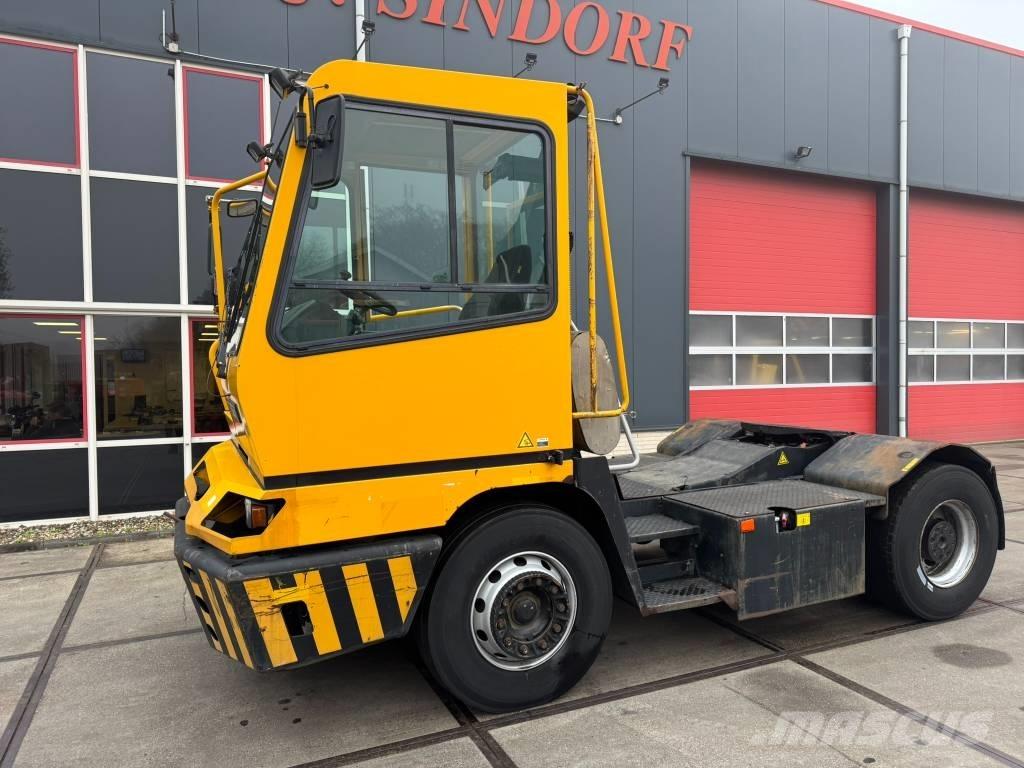 Terberg YT 222 码头牵引车