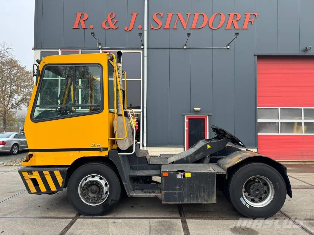 Terberg YT 222 码头牵引车