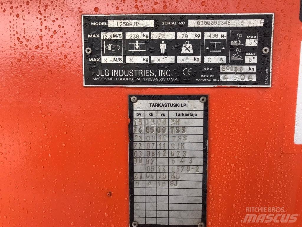 JLG 1250 AJP 曲臂高空工作平台