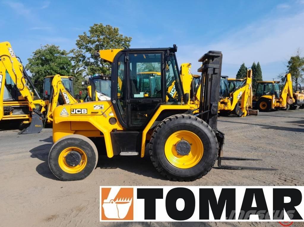 JCB 930-4 越野叉车|叉装车