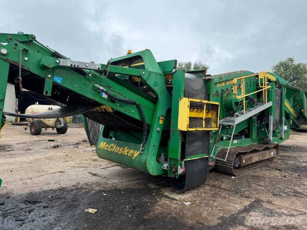 McCloskey R155 移动式筛分机